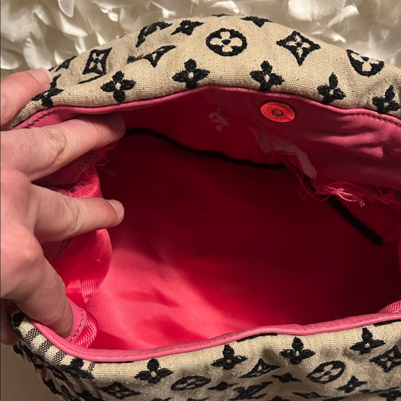 Stylish Beige and Pink Designer Shoulder Bag - Picture 6 of 7